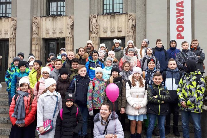 Więcej o: „W 80 dni dookoła świata Tam i Z powrotem”