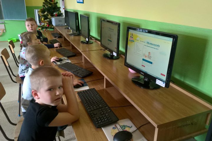 Więcej o: Ogólnopolski Test Wiedzy o Bezpieczeństwie