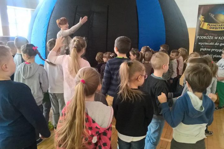 Więcej o: Planetarium