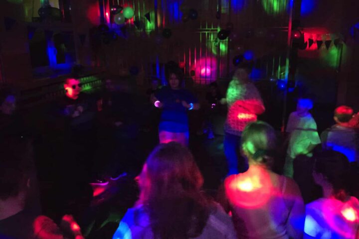 Więcej o: Szkolna dyskoteka z okazji Dnia Chłopaka!