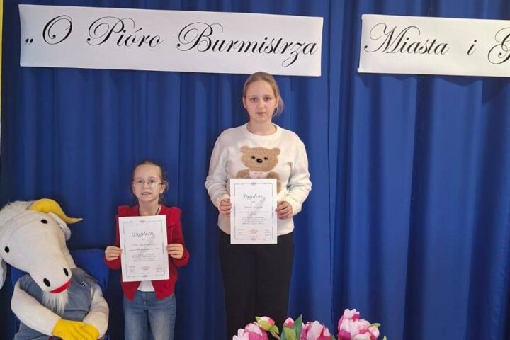 Więcej o: Konkursu kaligraficzny ,,O pióro burmistrza Miasta i Gminy Olkusz”